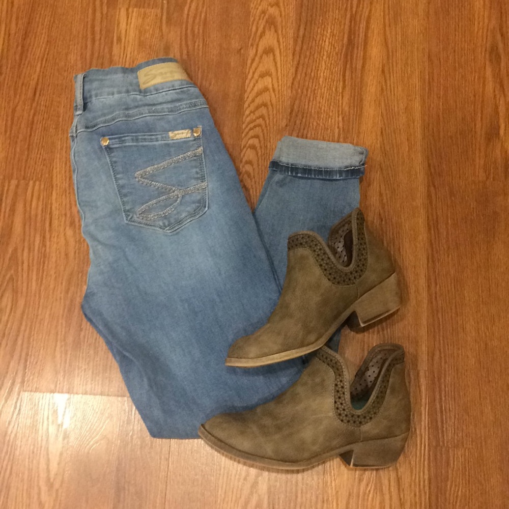 Seven7 Jeans